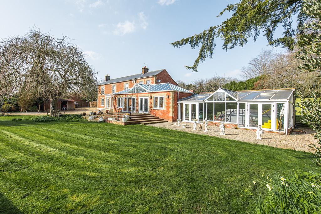 Swaffham 5 bed detached house for sale £800,000
