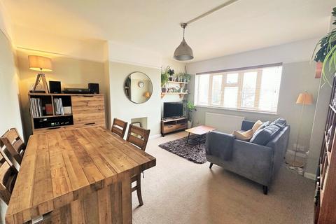 2 bedroom flat for sale - Nevill Road, Hove