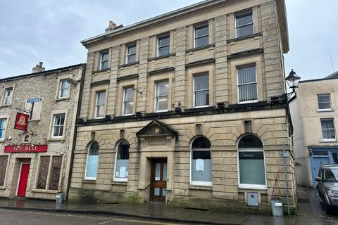 Office to rent, High Street, Shepton Mallet