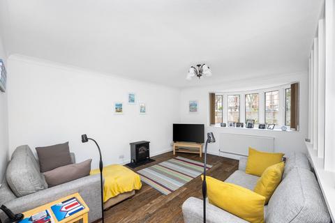 3 bedroom terraced house for sale, Barnfield Gardens, Brighton BN2