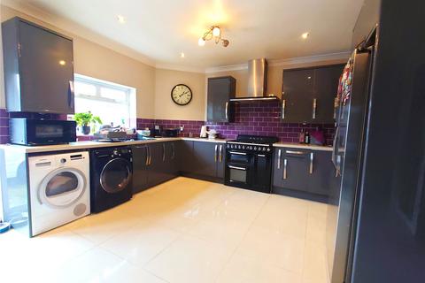 32 Stirling Road, Hayes, UB3 3AH