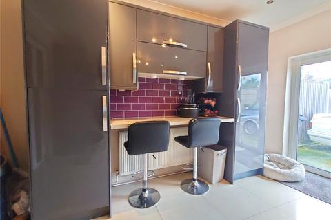 32 Stirling Road, Hayes, UB3 3AH