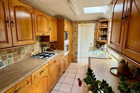 2 bedroom semi-detached house for sale, The Promenade, Hythe, Southampton, Hampshire, SO45