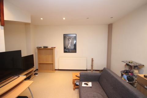 2 bedroom terraced house to rent - Shaftesbury Court, Plymouth PL4