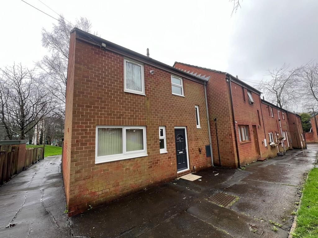 Denville Road, Blackburn 3 bed townhouse to rent £850 pcm (£196 pw)