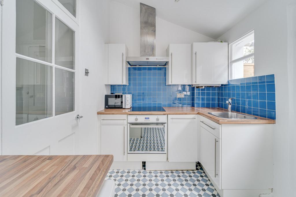 Windsor Road, Holloway, London, N7 1 bed apartment for sale £400,000