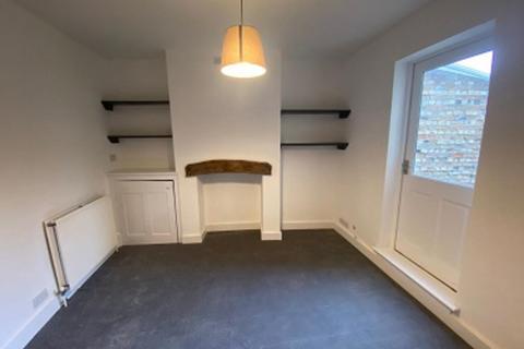 3 bedroom end of terrace house to rent, Norfolk Terrace, Cambridge CB1