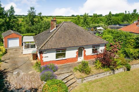 3 bedroom detached bungalow for sale, Brundall Road, Blofield, Norwich