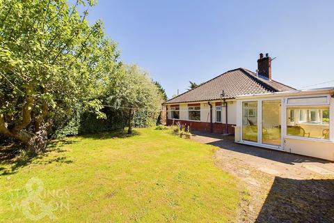 3 bedroom detached bungalow for sale, Brundall Road, Blofield, Norwich