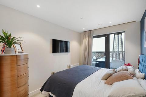 2 bedroom flat for sale, Causeway House, 5 Creek Lane, London