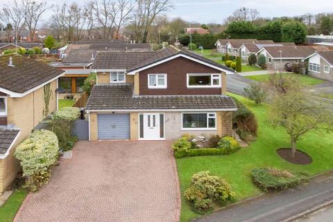 4 bedroom detached house for sale, Coniston Drive, Holmes Chapel