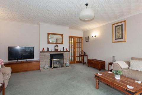 42 Coniston Drive, Holmes Chapel, Crewe, CW4 7LB