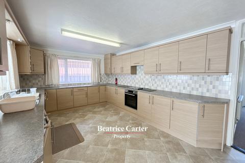 3 bedroom detached bungalow to rent, King Street, Bury St Edmunds IP28
