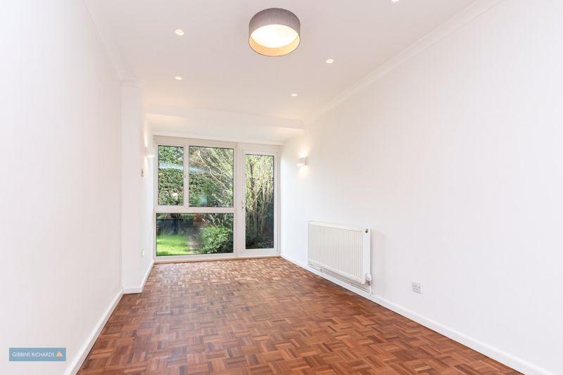 Sitting/Dining Room