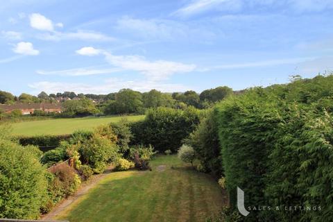 3 bedroom detached house for sale, Tennyson Road, Headless Cross, Redditch