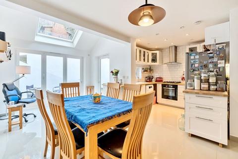 3 bedroom semi-detached house for sale, Northwood Avenue, Purley