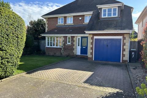 4 bedroom detached house for sale, Dominic Court, Waltham Abbey