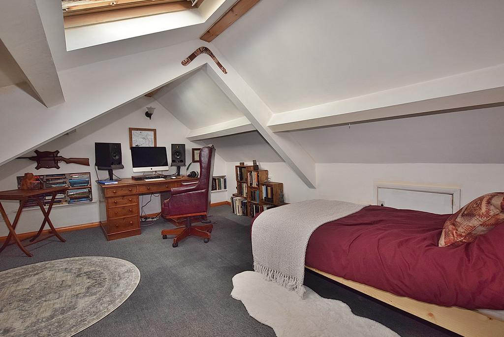Loft room 01