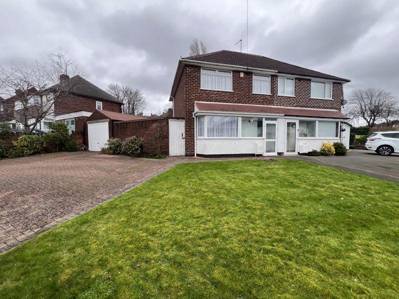 Pomeroy Road, Great Barr, Birmingham... 3 bed semidetached house for