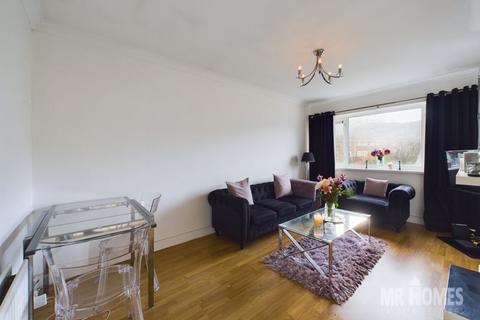 2 bedroom flat for sale - Roche Crescent, Fairwater, Cardiff CF5 3PY