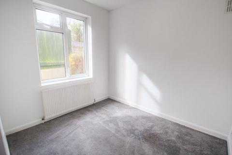 35 Mon Crescent, Southampton, SO18 5QW
