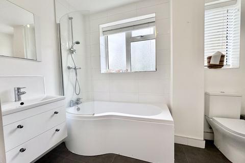 Flat 2, Harrow Court Vesey Close, Sutton Coldfield, B74 4QN
