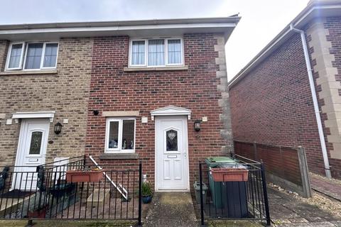 2 bedroom end of terrace house for sale - Bowdens Mead Close, Newport