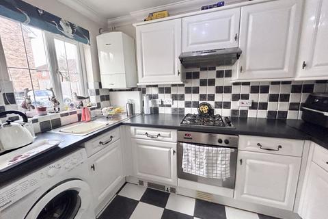 2 bedroom end of terrace house for sale - Bowdens Mead Close, Newport
