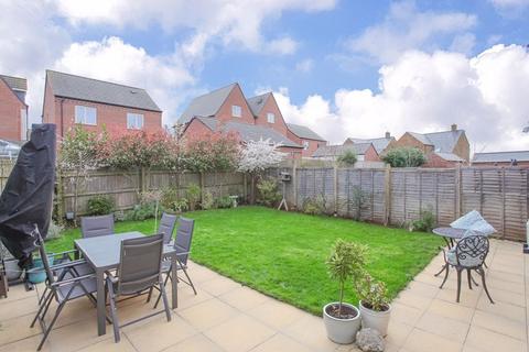 4 bedroom detached house for sale, George Parish Road, Banbury