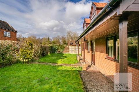 4 bedroom detached house for sale, The Street, Norwich NR12