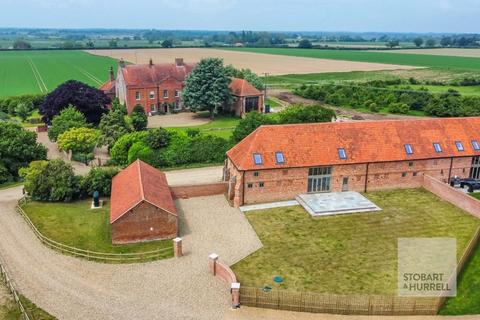 5 bedroom barn conversion for sale, Hall Road, Great Yarmouth NR29