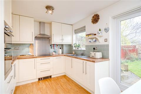 2 bedroom semi-detached house for sale - Slingsby Close, Apperley Bridge, Bradford, West Yorkshire, BD10