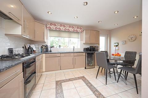 5 bedroom detached house for sale, Fair-Green Road, Baldwins Gate