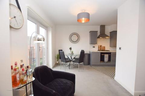 2 bedroom apartment for sale - Pineacre Close, Altrincham, WA14 5YE