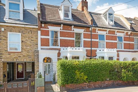 98 Adys Road, London, SE15 4DZ
