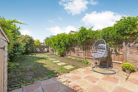 98 Adys Road, London, SE15 4DZ