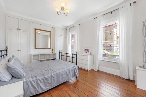 98 Adys Road, London, SE15 4DZ