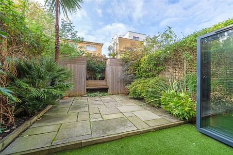 10 Relf Road, London, SE15 4JS