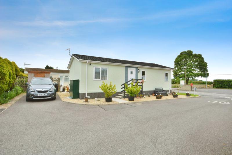 Greenacres Park, Meysey Hampton... 2 bed park home for sale £135,000