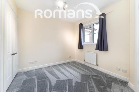 2 bedroom end of terrace house to rent - Francis Gardens