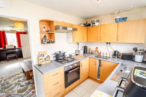 7 Cherryhay, Clevedon, BS21 5EH
