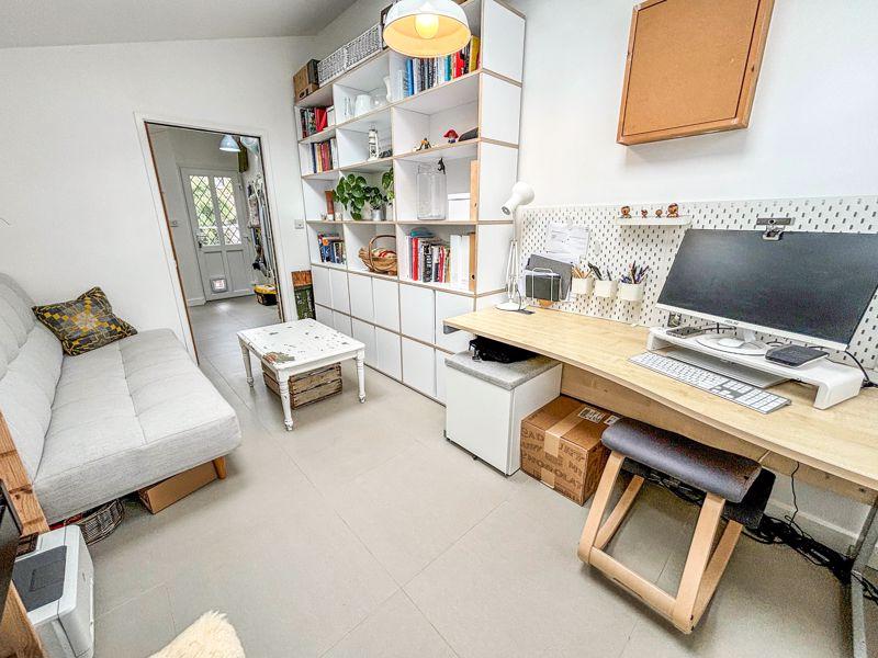 Home Office/Bedroom