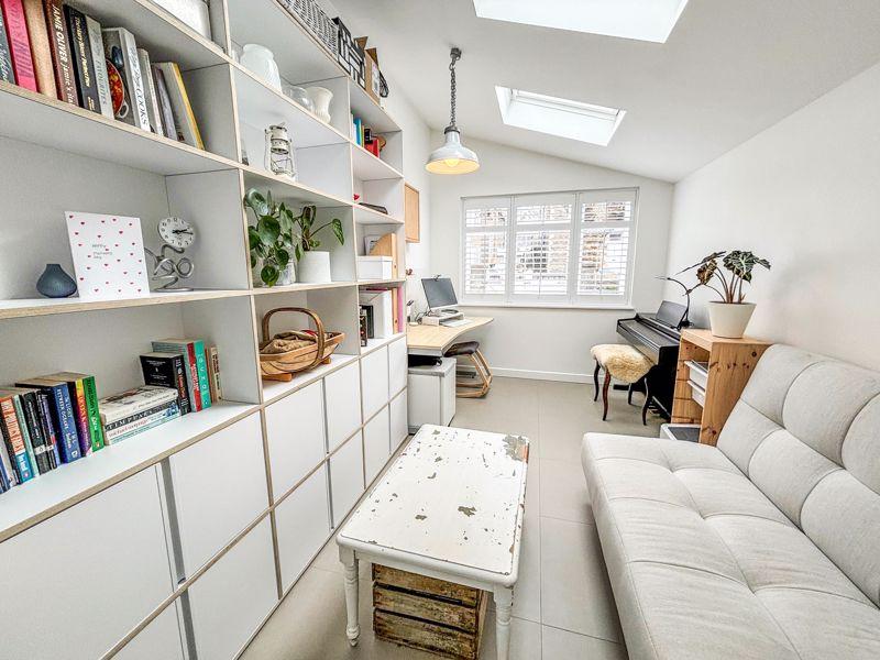 Home Office/Bedroom