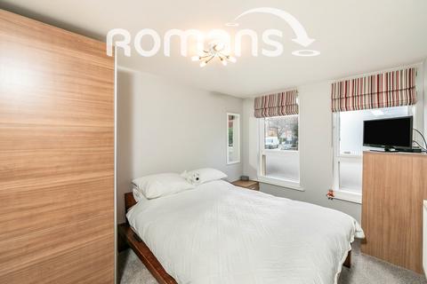 2 bedroom apartment to rent - All Saints Gardens, Tilehurst Road