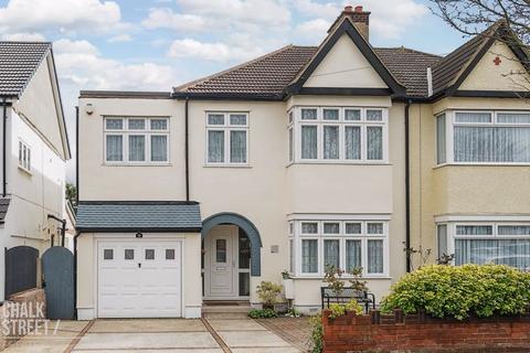5 bedroom semi-detached house for sale, Highfield Road, Hornchurch, RM12