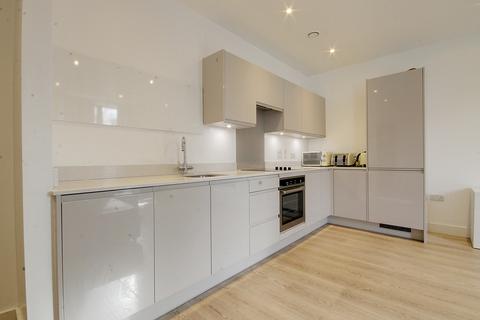 1 bedroom apartment to rent, Glass Blowers House Valencia Close E14 0LB