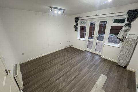 2 bedroom townhouse to rent, Falconside Drive, Spondon