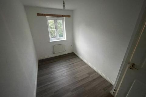 2 bedroom townhouse to rent, Falconside Drive, Spondon