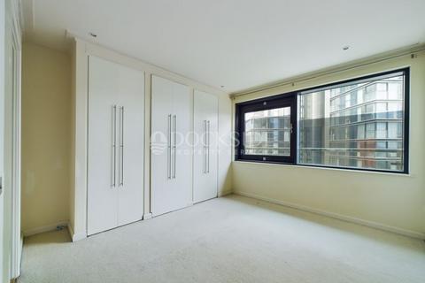 2 bedroom apartment for sale, South Quay Square, London
