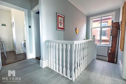 7b Cowper Road, Moordown, Bournemouth, BH9 2UJ